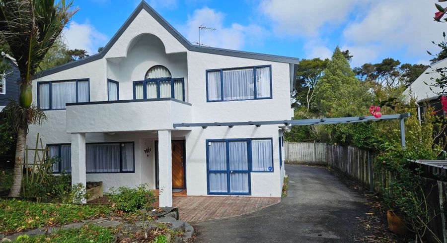  at 2/20 Coroglen Avenue, Birkenhead, North Shore City, Auckland