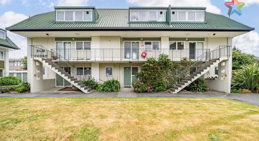  at 2/21 Britannia Street, Petone, Lower Hutt, Wellington