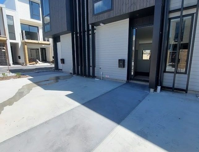  at 4 Houhere Close, Albany, Auckland