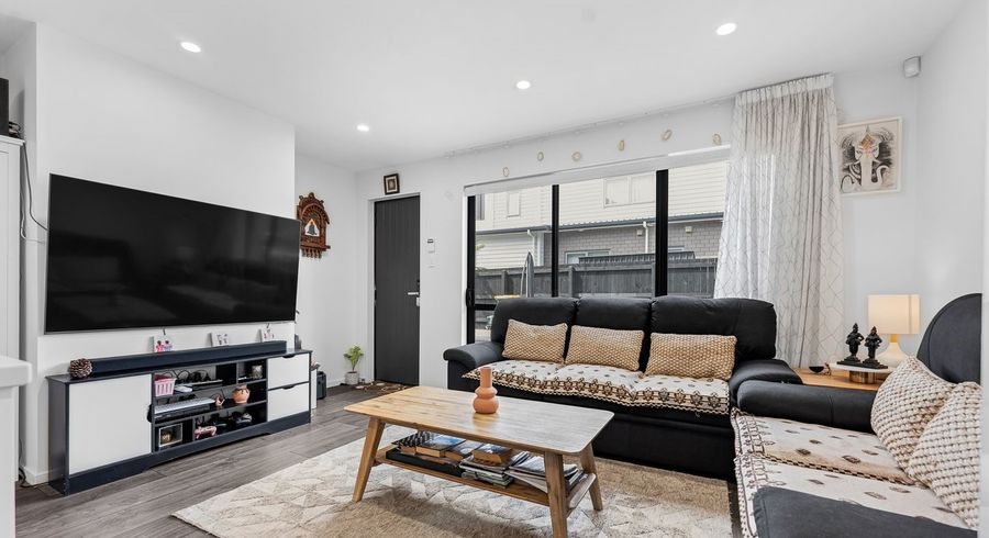  at 27E Busby Street, Blockhouse Bay, Auckland City, Auckland