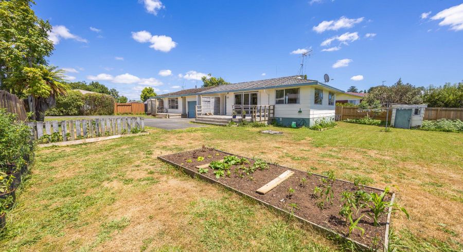  at 5 Evelyn Court, Dinsdale, Hamilton