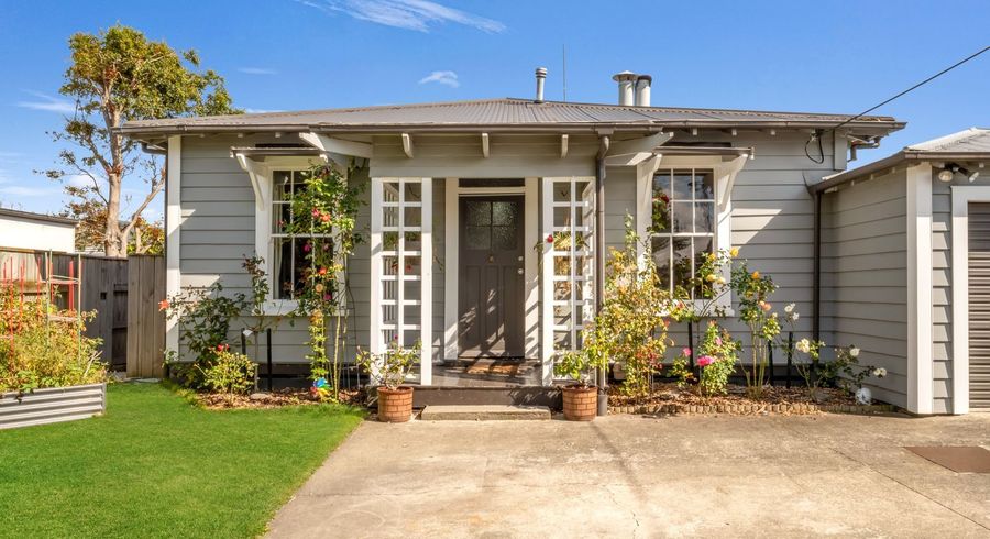  at 6 Fairs Road, Milson, Palmerston North, Manawatu / Whanganui