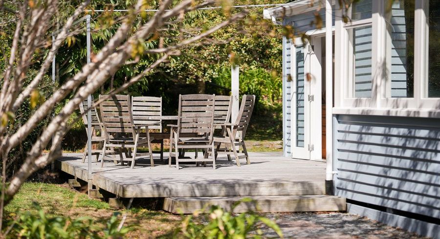  at 24 Queens Road, Waikanae Beach, Waikanae