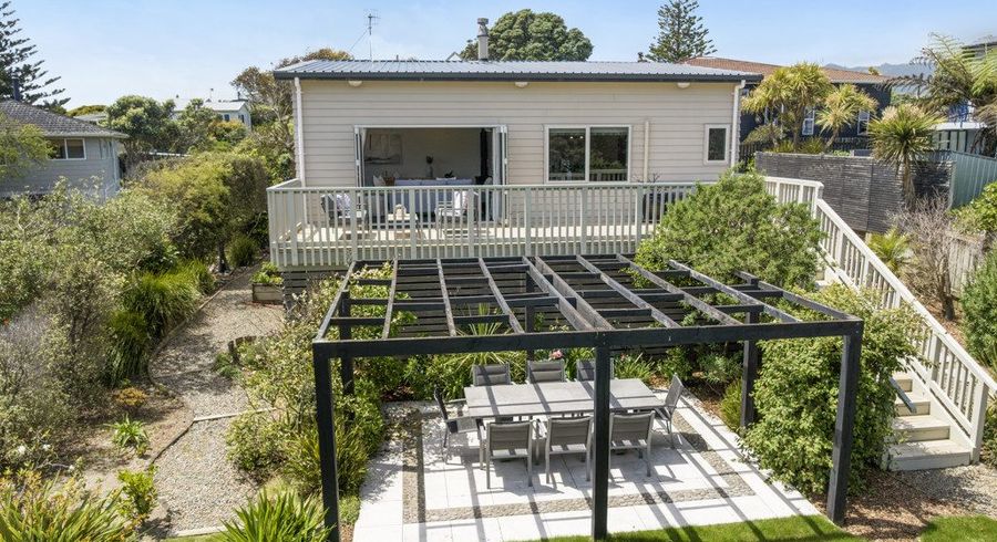  at 7B Titoki Road, Waikanae Beach, Kapiti Coast, Wellington