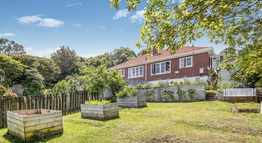  at 23 Sydenham Street, Northland, Wellington
