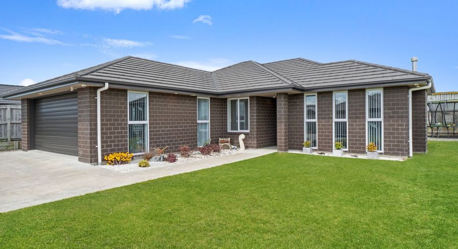  at 13 Mediterranean Grove, Fitzherbert, Palmerston North, Manawatu / Whanganui