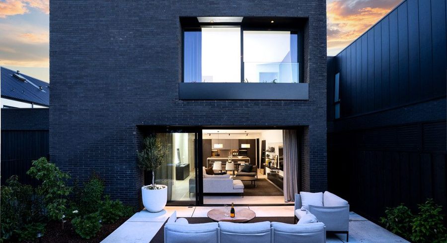  at 9 Hewitts Road, Merivale, Christchurch City, Canterbury