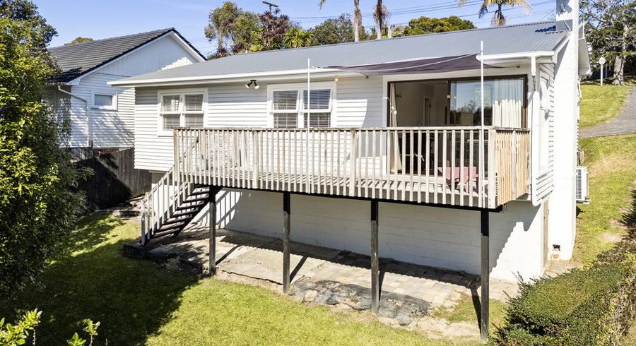  at 1/16 Weldene Avenue, Glenfield, North Shore City, Auckland