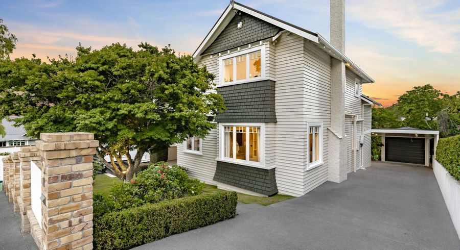  at 11 Warrington Road, Remuera, Auckland