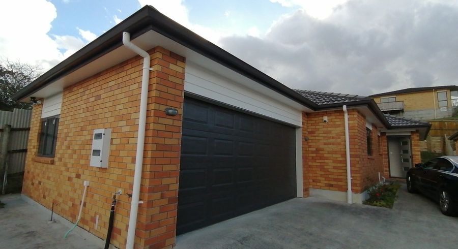  at 21 Bangla Place, Massey, Waitakere City, Auckland