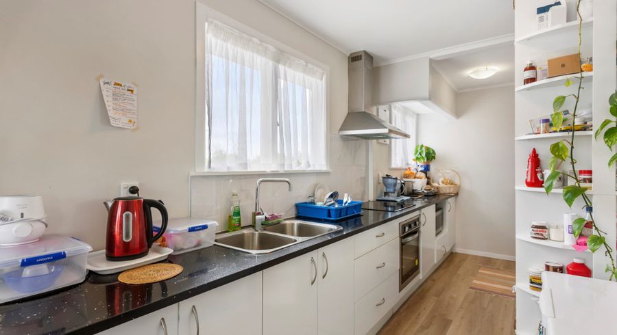  at 64 Megan Avenue, Pakuranga Heights, Manukau City, Auckland