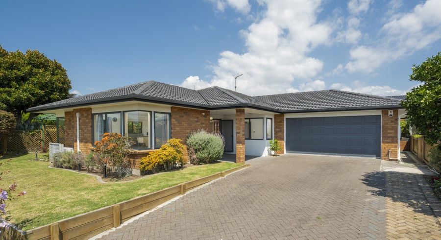  at 14 Meadowviews Drive, Welcome Bay, Tauranga