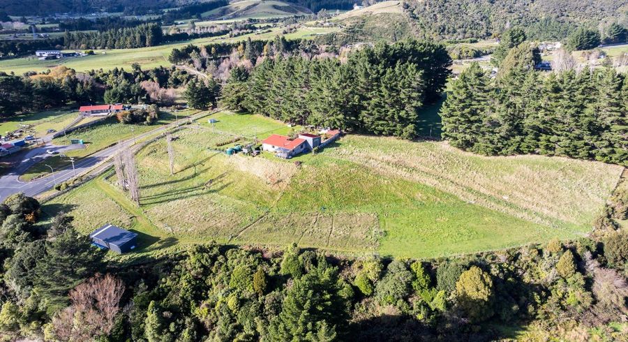  at 1712 State Highway 2, Kaitoke, Upper Hutt, Wellington