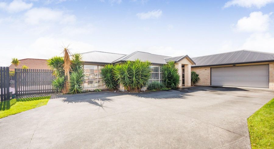  at 33 Tennyson Avenue, Kelvin Grove, Palmerston North, Manawatu / Whanganui