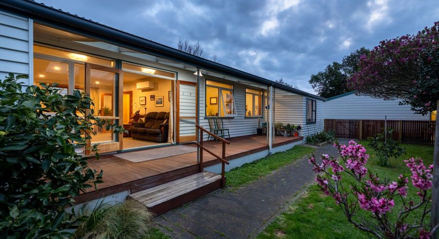  at 11 Surrey Crescent, Hokowhitu, Palmerston North