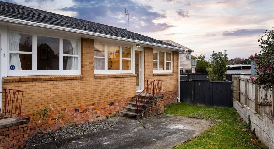  at 2/102 McLeod Road, Te Atatu South, Waitakere City, Auckland