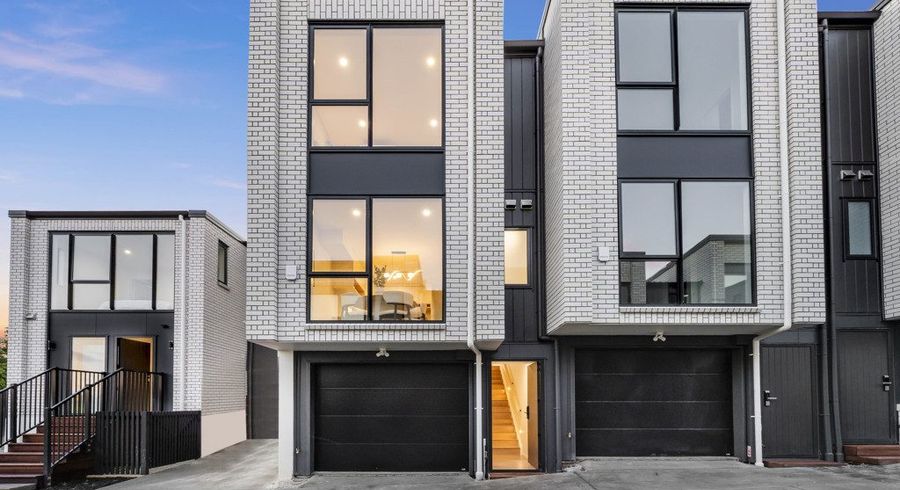  at 2/36 Thatcher Street, Mission Bay, Auckland City, Auckland