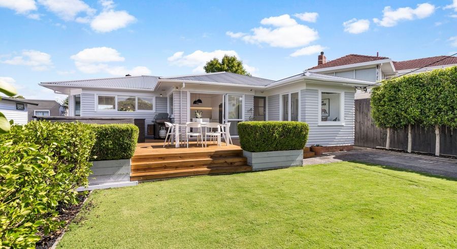  at 1/119 Exmouth Road, Northcote, Auckland