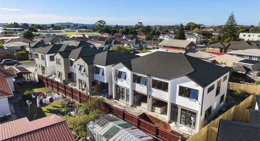  at 5/35 Royton Avenue, Mangere East, Manukau City, Auckland