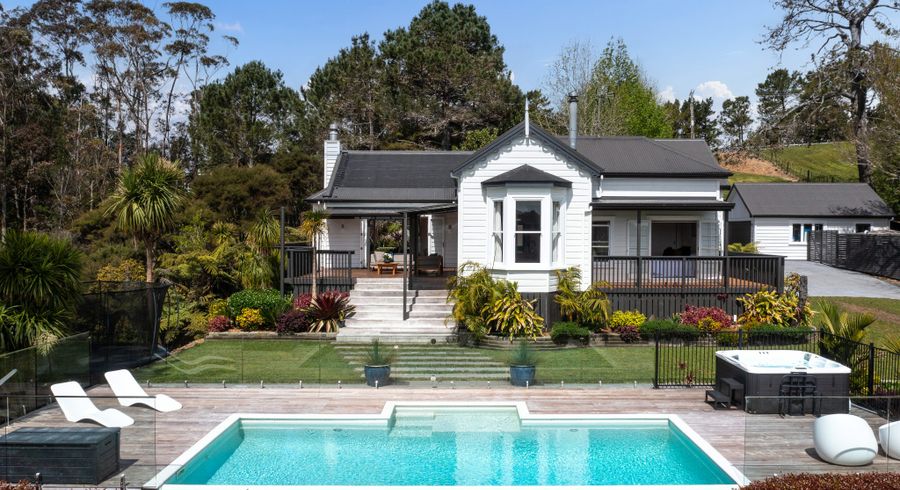  at 340 Paremoremo Road, Paremoremo, North Shore City, Auckland