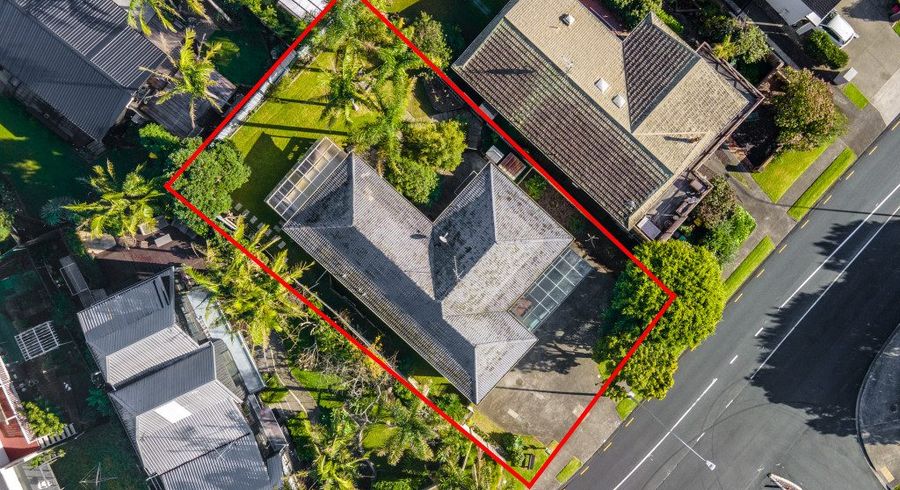  at 15 Pigeon Mountain Road, Half Moon Bay, Manukau City, Auckland