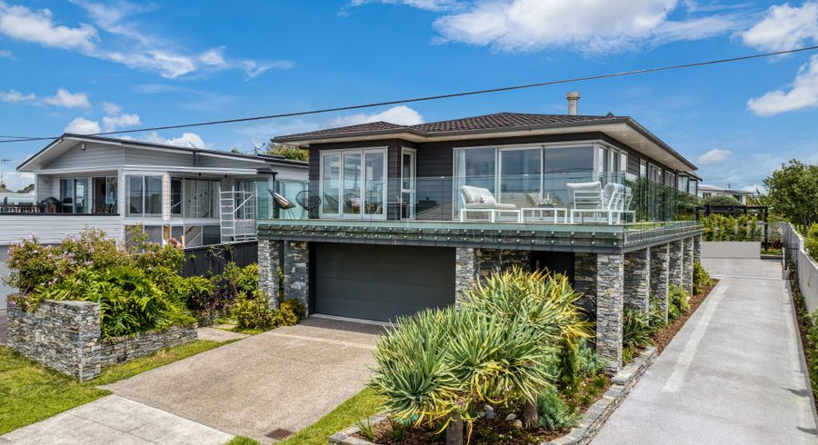  at 128 Churchill Road, Rothesay Bay, North Shore City, Auckland