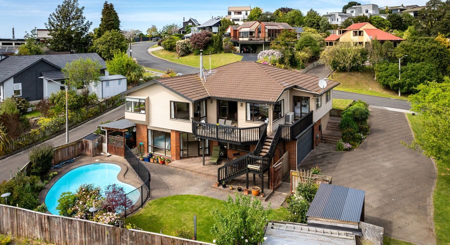  at 41 Churchill Drive, Taradale, Napier
