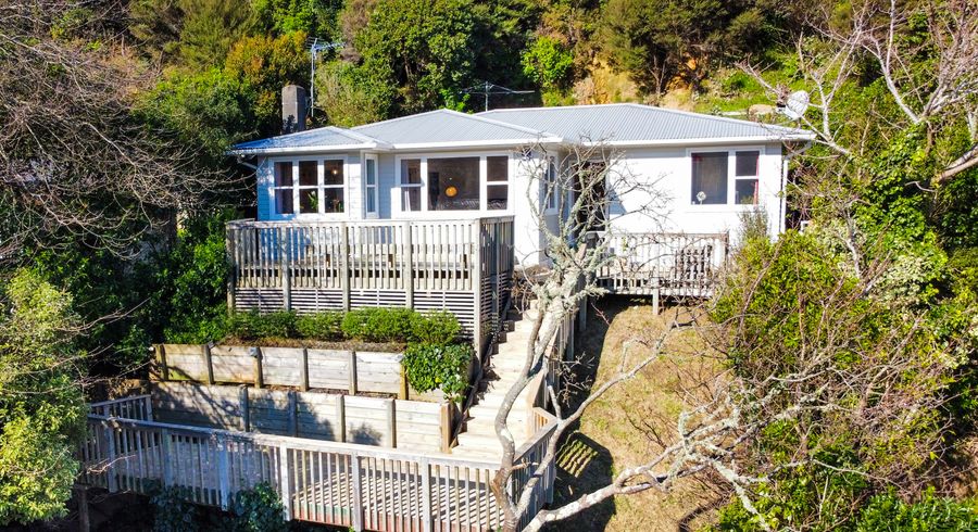  at 16 Manor Drive, Stokes Valley, Lower Hutt