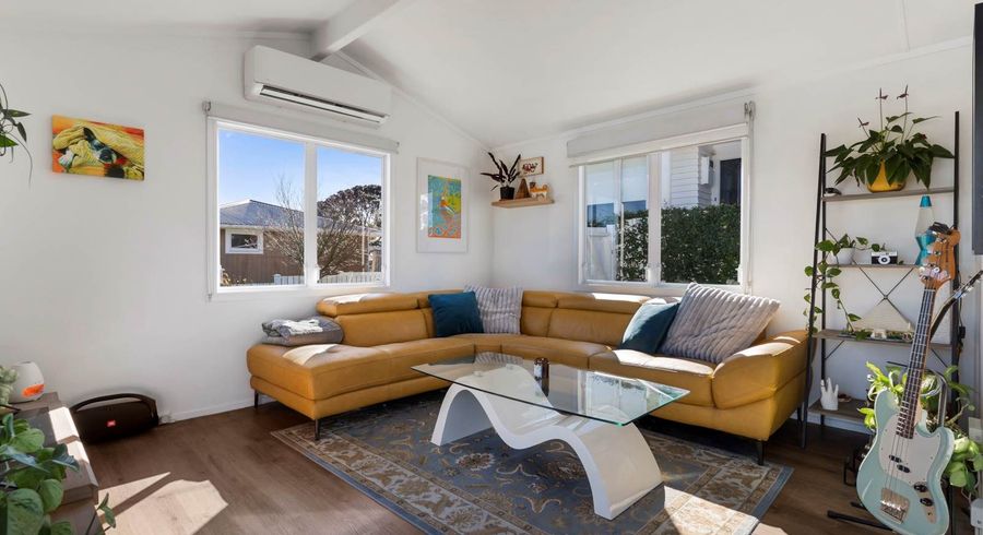  at 2/15 Adriatic Avenue, Henderson, Waitakere City, Auckland