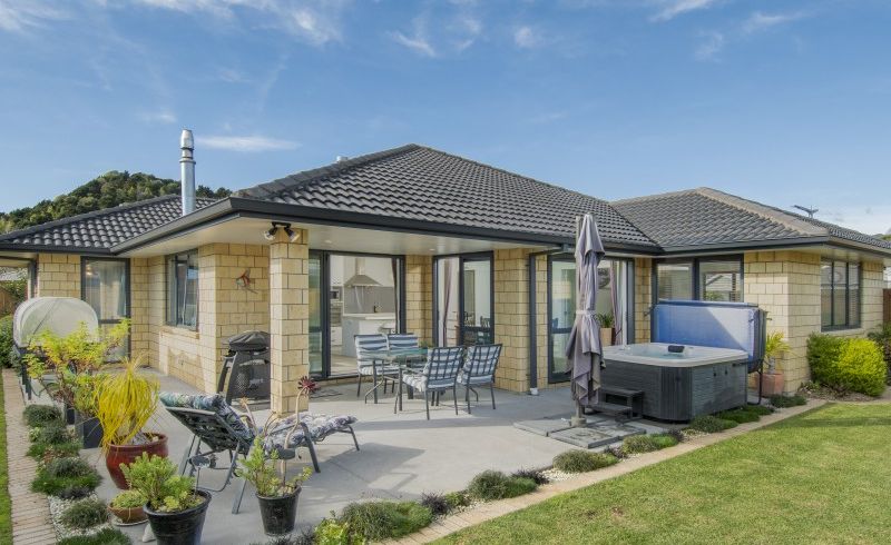  at 3 North Bay Road, Pyes Pa, Tauranga