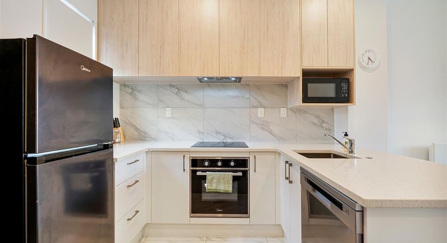  at 2/96 Walmsley Road, Mangere Bridge, Manukau City, Auckland