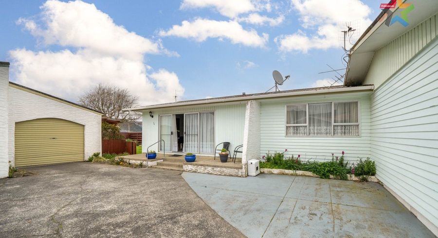  at 1/8 Kew Grove, Wainuiomata, Lower Hutt