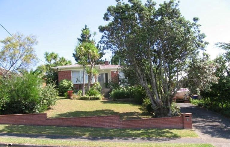  at 8 Mason Street, New Lynn, Auckland