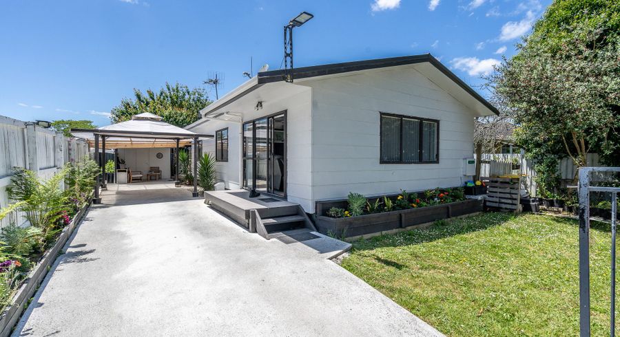  at 4 Kenney Crescent, Fairfield, Hamilton