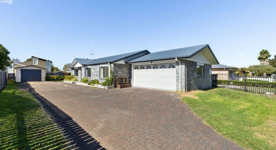  at 22 Catalina Drive, Melville, Hamilton, Waikato