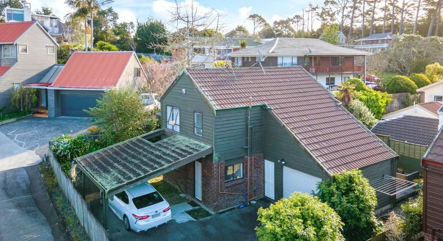  at 2/50 Stranolar Drive, Mount Roskill, Auckland City, Auckland
