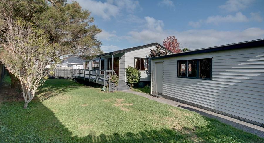  at 29 Addison Drive, Glendene, Waitakere City, Auckland