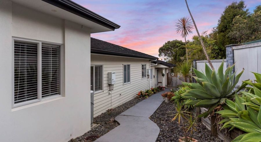  at 2A/42 Deep Creek Road, Torbay, North Shore City, Auckland
