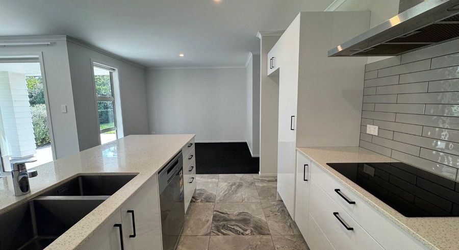  at 10  Ratahi Way, Omokoroa, Western Bay Of Plenty, Bay Of Plenty