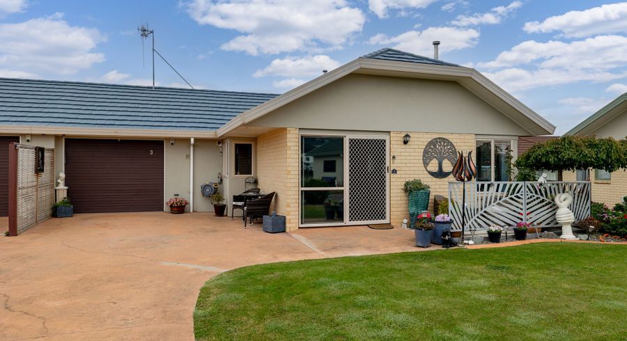  at 3 Royal Fern, Kelvin Grove, Palmerston North, Manawatu / Whanganui