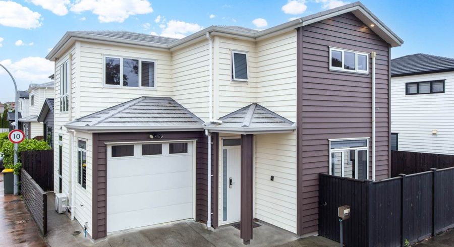  at 4 Karakia Lane, Hillsborough, Auckland City, Auckland