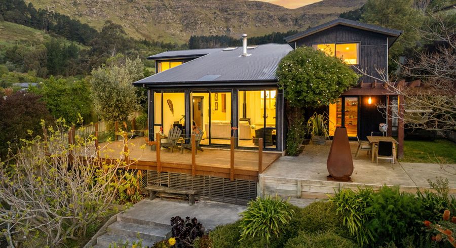  at 16 Morgans Valley, Heathcote, Christchurch City, Canterbury