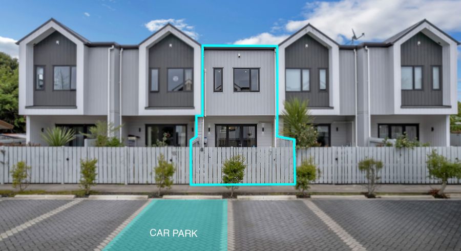  at 7/66 Swanson Road, Henderson, Waitakere City, Auckland