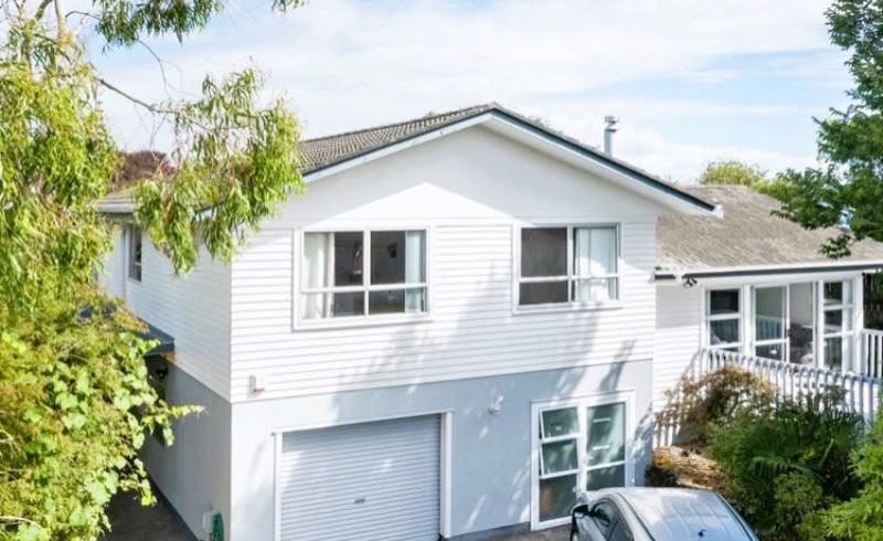  at 10 Yarra Place, Botany Downs, Manukau City, Auckland