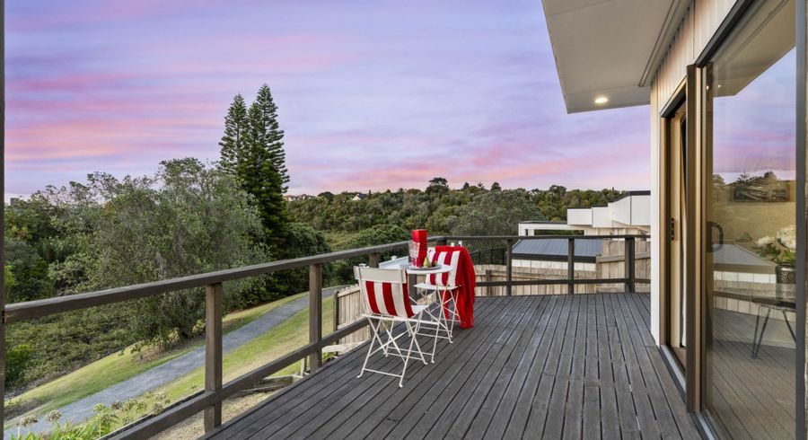  at 3/13 Estelle Place, Farm Cove, Manukau City, Auckland