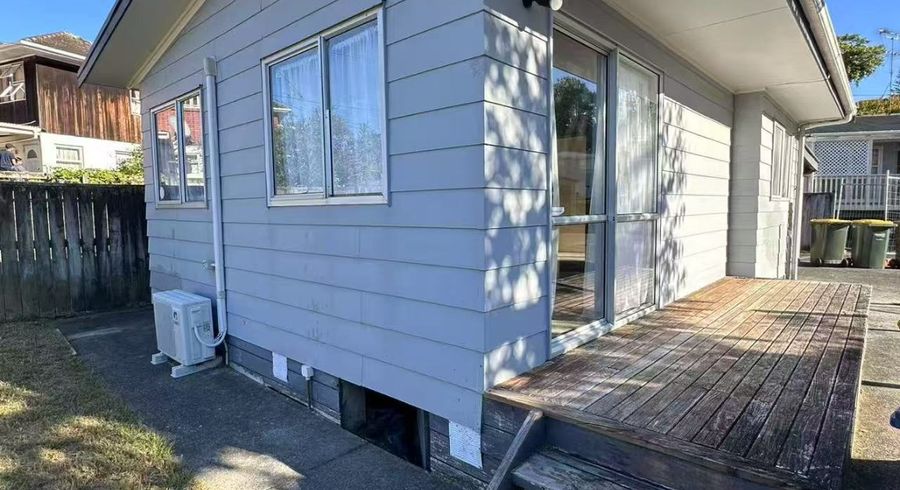  at 2/39D Tomo street, New Lynn, Waitakere City, Auckland