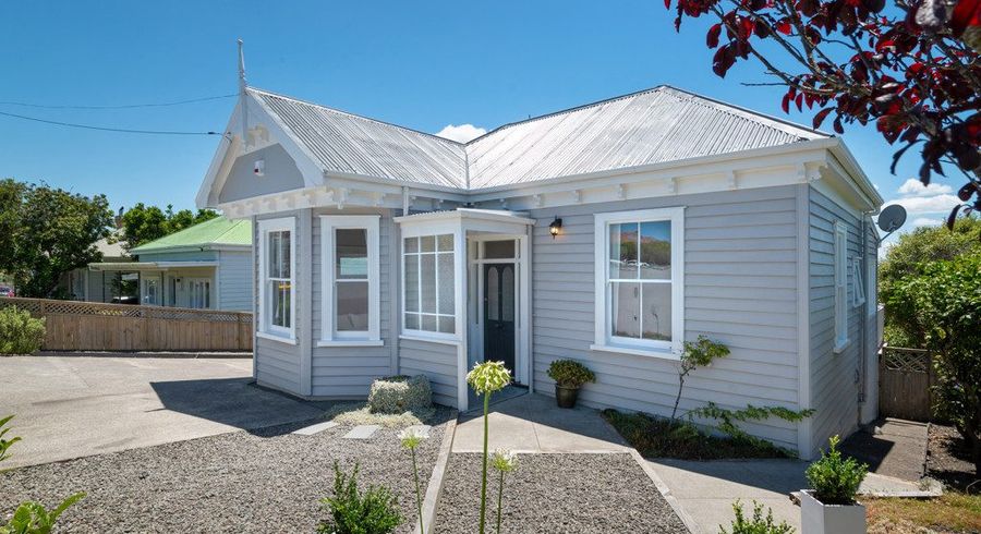  at 117 Mokoia Road, Birkenhead, Auckland