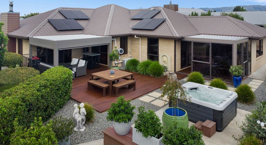  at 25 River Terrace, Renwick