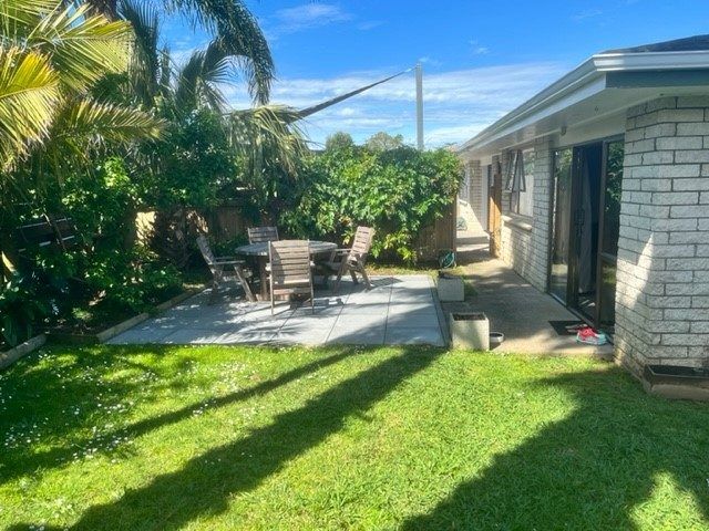  at 2/31 Galvan Avenue, Sunnyhills, Manukau City, Auckland