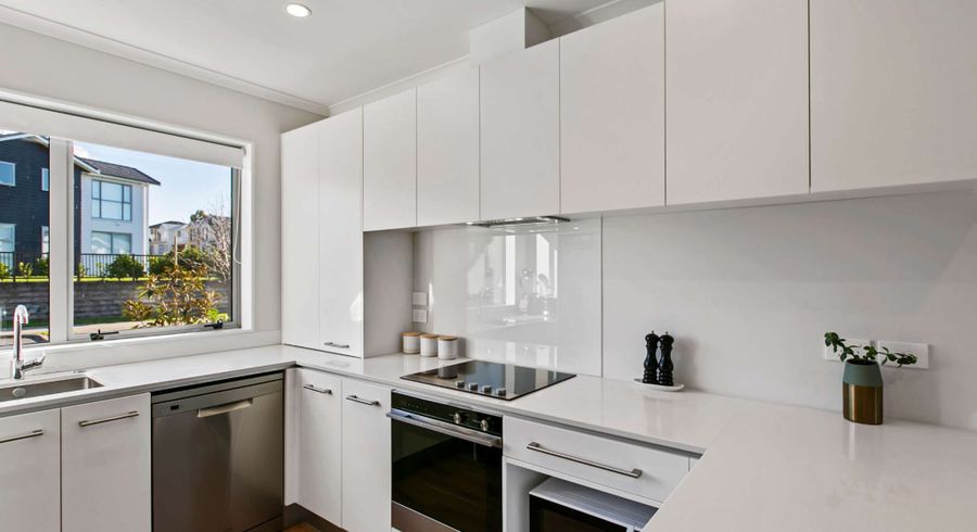  at 25 Forbes McCammon Drive, Swanson, Auckland